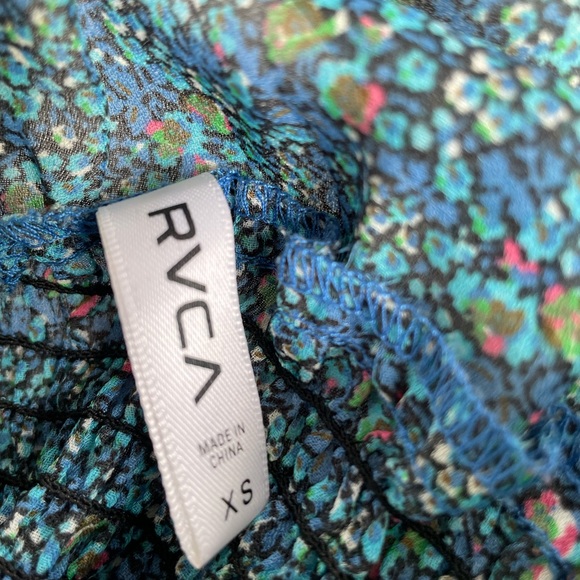 RVCA BLUE FORAL PRINT SUNDRESS. SIZE XS ๐ - Picture 3 of 4